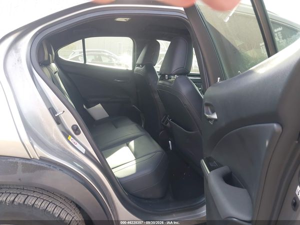 2019 LEXUS UX 200 200 Base/Luxury/F Sport — I8