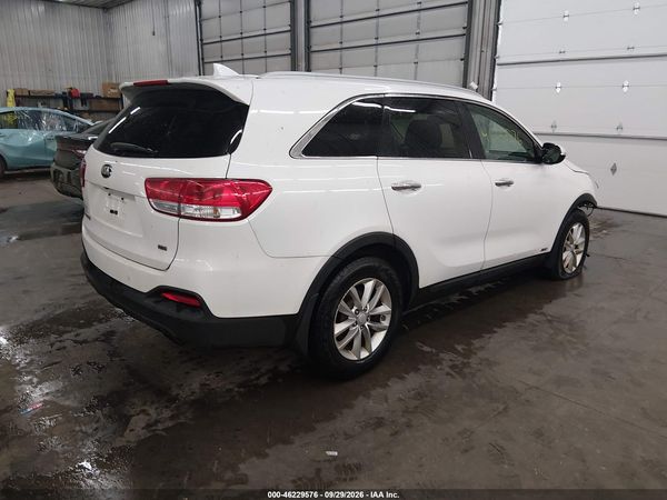 2016 KIA SORENTO 2.4L LX — I4