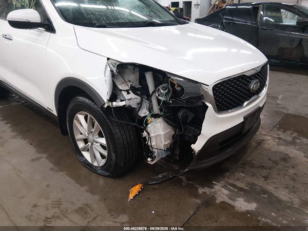 2016 KIA SORENTO 2.4L LX — I6