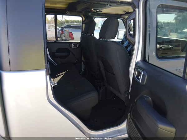 2022 JEEP GLADIATOR ALTITUDE 4X4 — I8