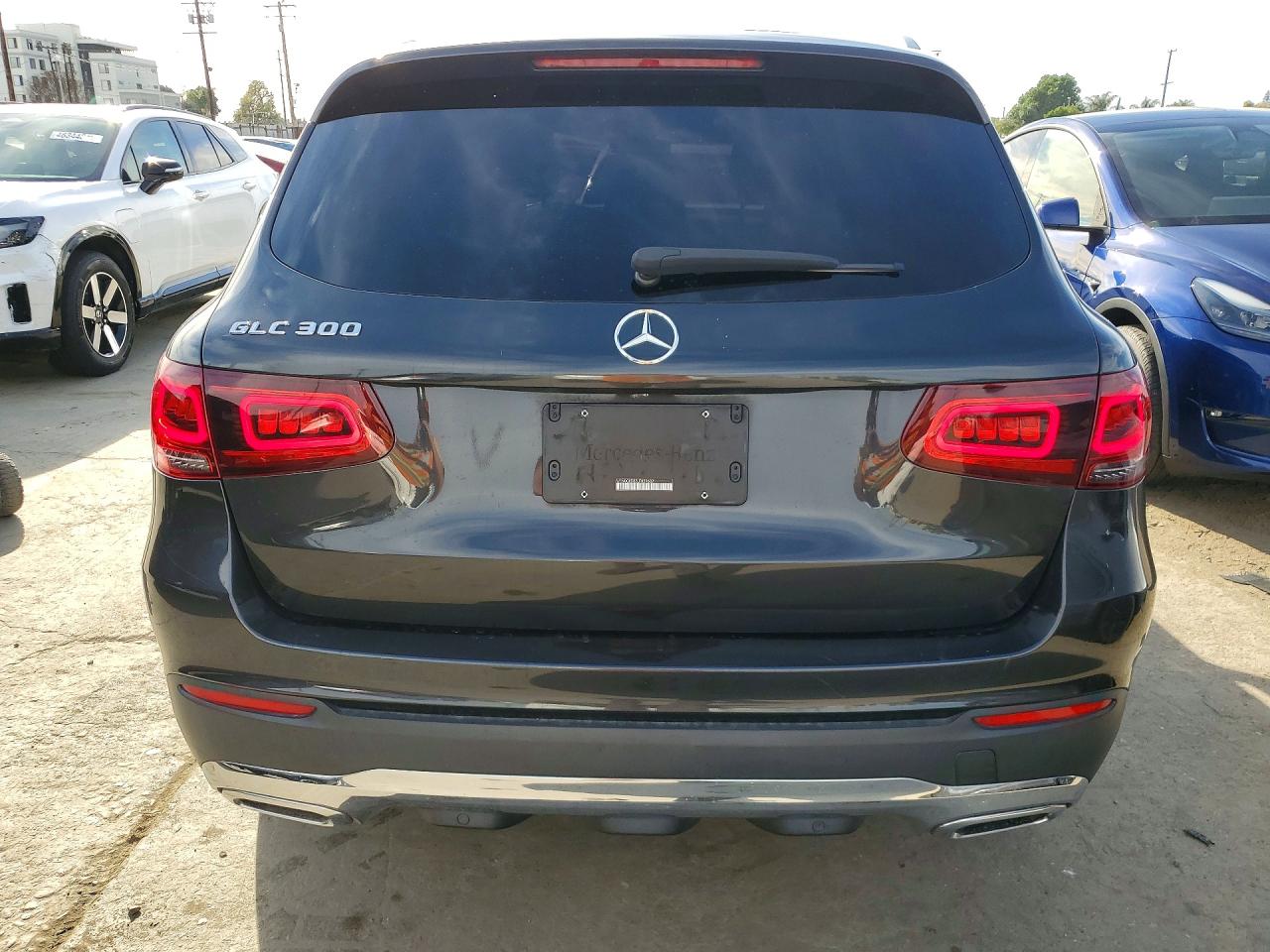 2020 MERCEDES-BENZ GLC GLC300