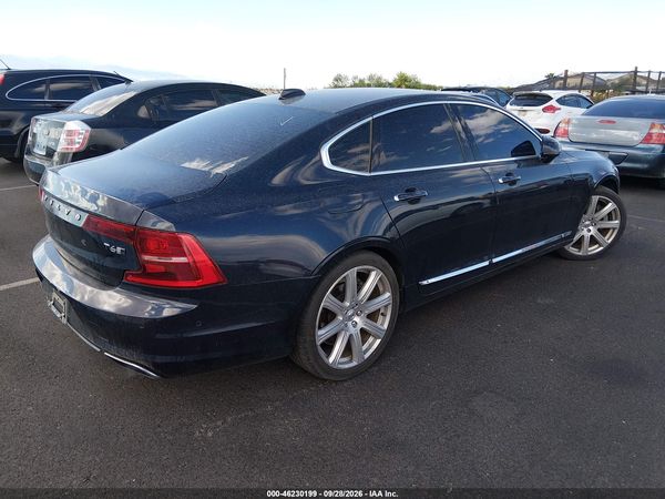2017 VOLVO S90 T6 INSCRIPTION — I4