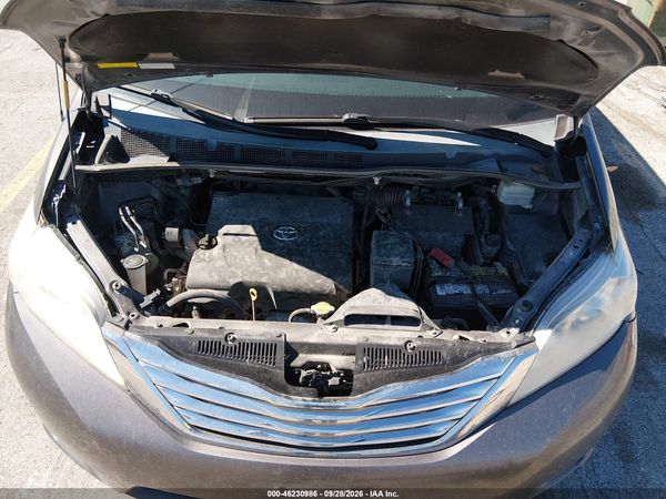 2013 TOYOTA SIENNA XLE 7 PASSENGER — I10