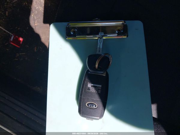 2016 KIA SOUL + — I11