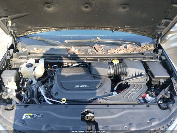 2018 CHRYSLER PACIFICA TOURING L PLUS — I10