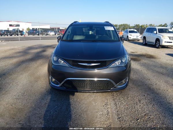 2018 CHRYSLER PACIFICA TOURING L PLUS — I115