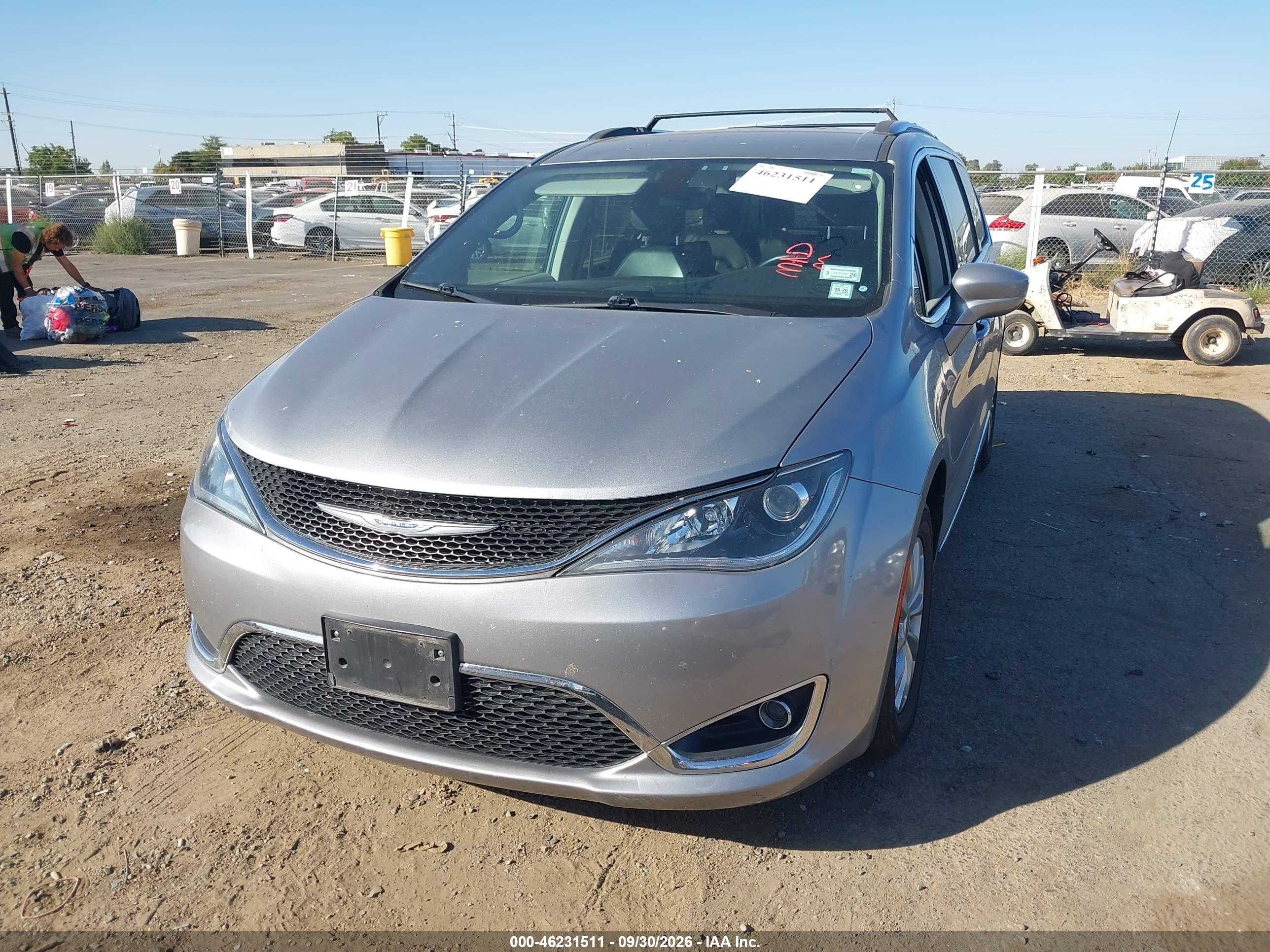 2018 CHRYSLER PACIFICA TOURING L — I2