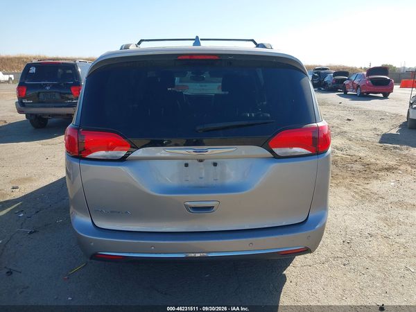 2018 CHRYSLER PACIFICA TOURING L — I119