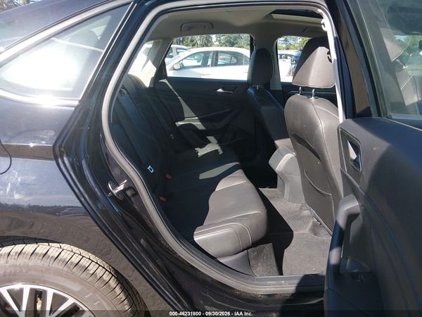 2019 VOLKSWAGEN JETTA 1.4T SEL — I8