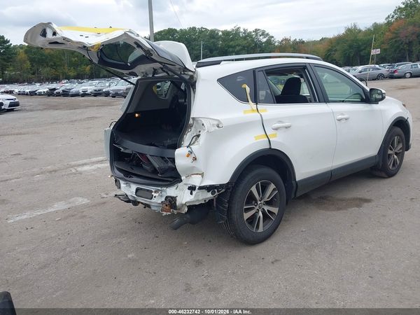 2017 TOYOTA RAV4 XLE — I4