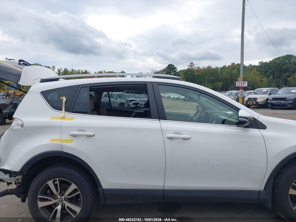 2017 TOYOTA RAV4 XLE — I116