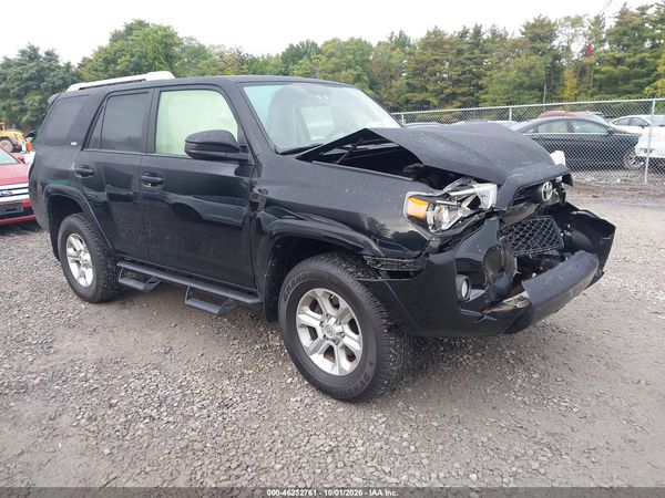 2018 TOYOTA 4RUNNER SR5 — I1