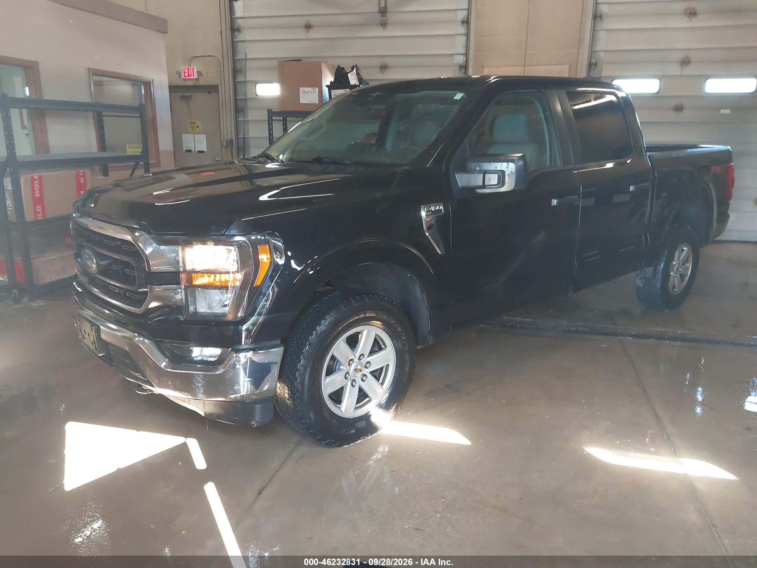 2023 FORD F-150 XLT — I2