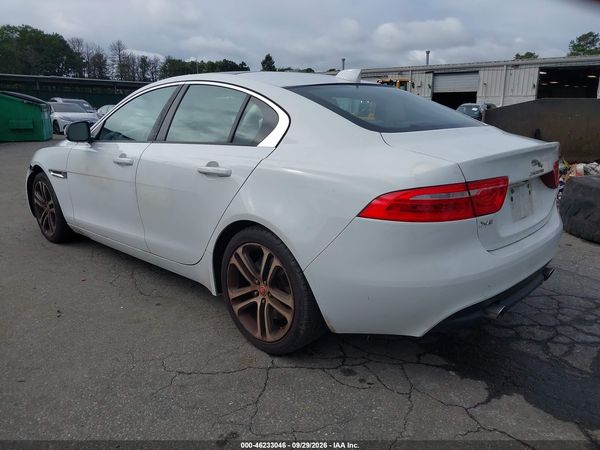 2017 JAGUAR XE 35T PREMIUM — I3