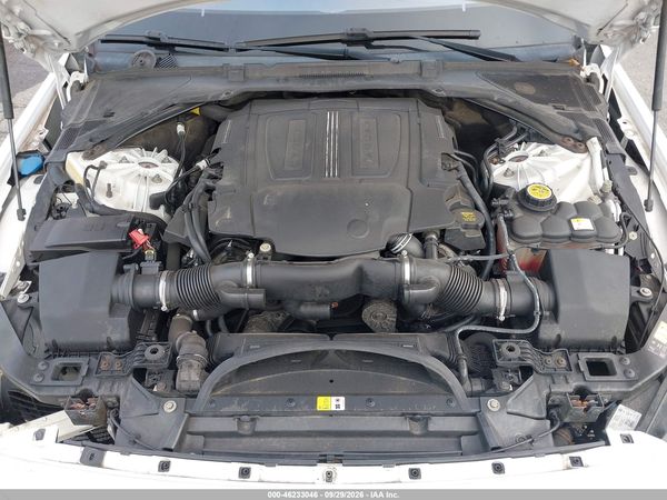 2017 JAGUAR XE 35T PREMIUM — I10
