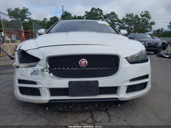 2017 JAGUAR XE 35T PREMIUM — I115
