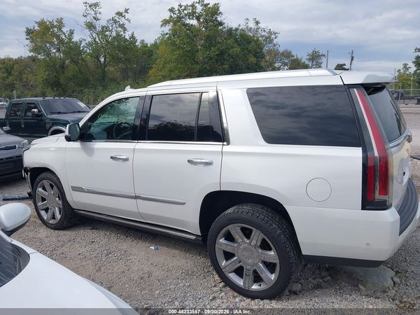 2018 CADILLAC ESCALADE PREMIUM LUXURY — I117
