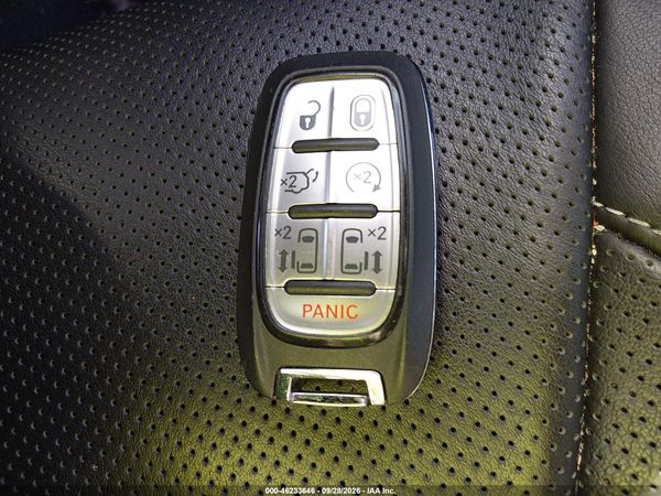2026 CHRYSLER PACIFICA LIMITED — I11