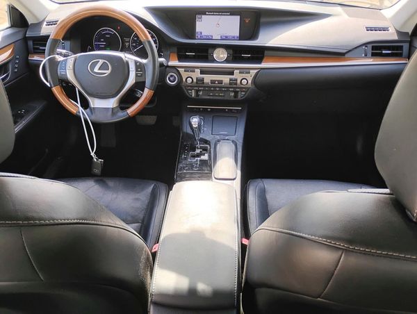 2014 LEXUS ES 300H