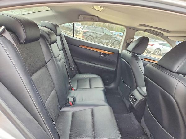 2014 LEXUS ES 300H