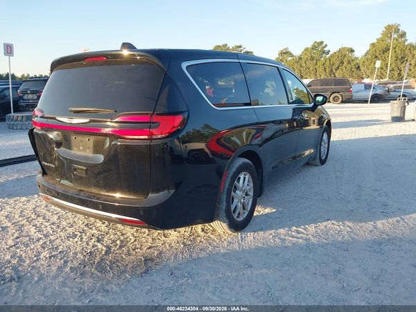 2025 CHRYSLER PACIFICA SELECT — I4