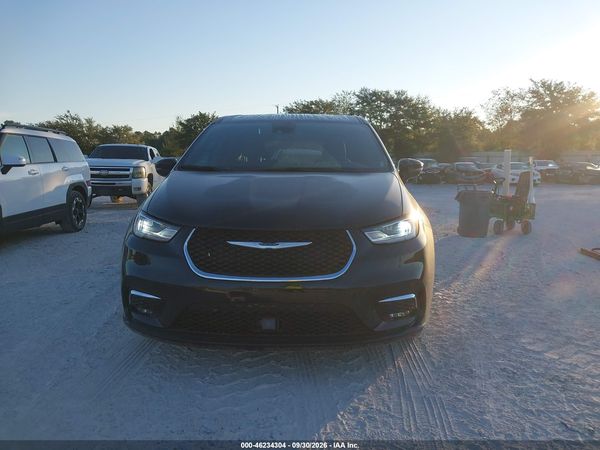 2025 CHRYSLER PACIFICA SELECT — I115