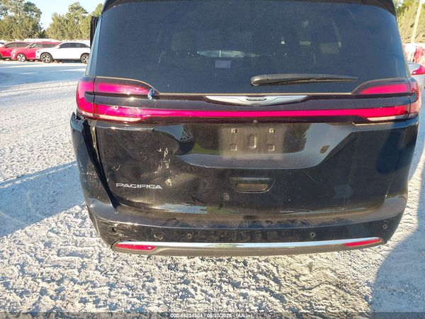 2025 CHRYSLER PACIFICA SELECT — I152