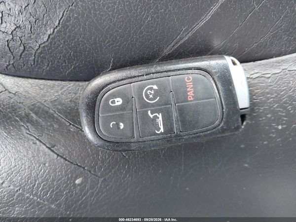 2016 JEEP CHEROKEE LATITUDE — I11