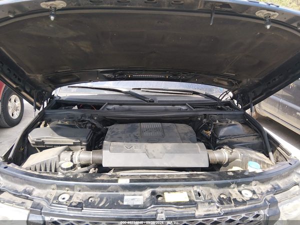 2012 LAND ROVER RANGE ROVER HSE — I10