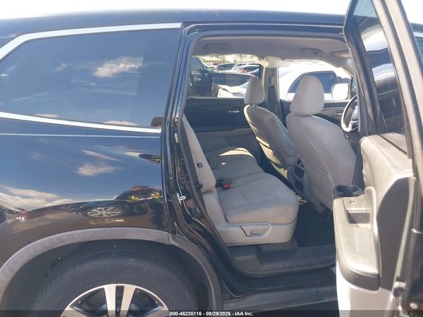 2017 HONDA PILOT EX — I8