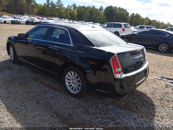 2012 CHRYSLER 300 Base/Limited — I3