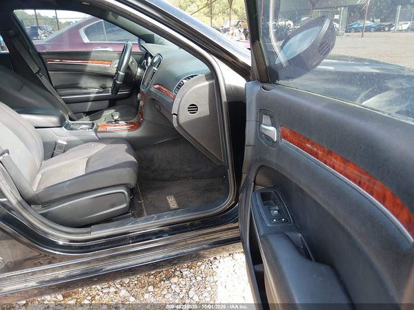 2012 CHRYSLER 300 Base/Limited — I5