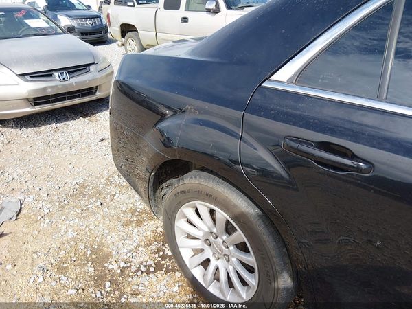 2012 CHRYSLER 300 Base/Limited — I153