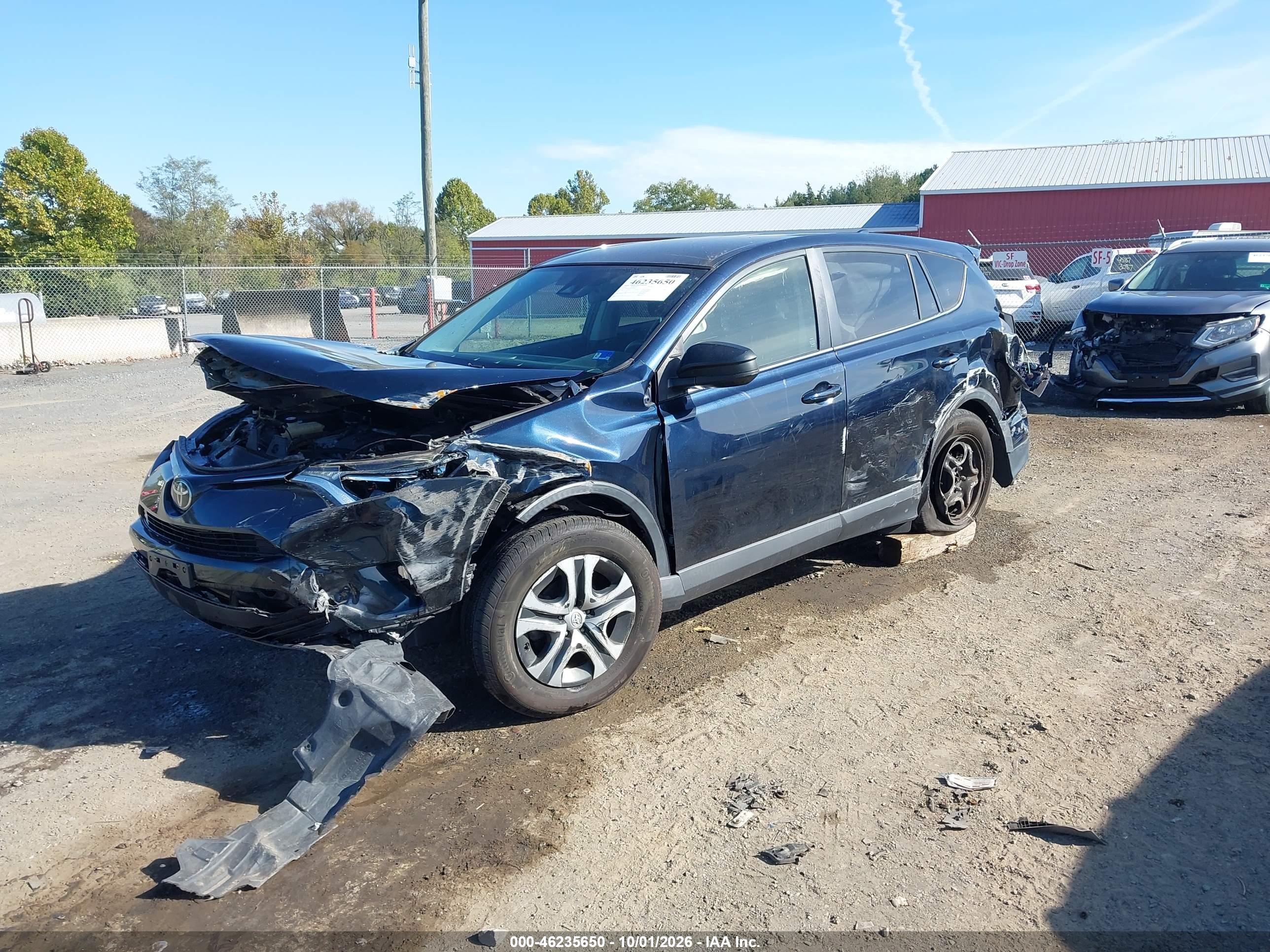 2018 TOYOTA RAV4 LE — I2