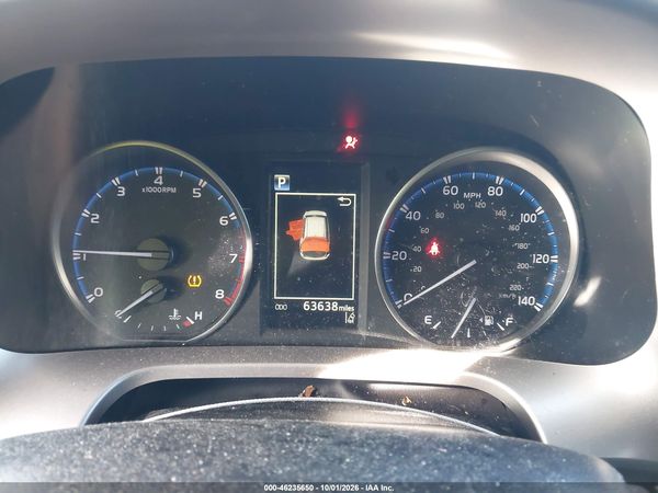 2018 TOYOTA RAV4 LE — I7