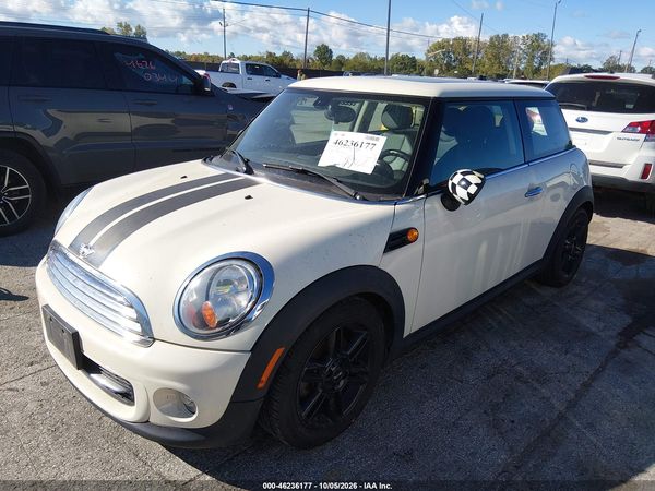 2013 MINI HARDTOP — I2