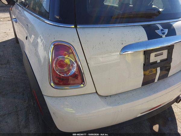 2013 MINI HARDTOP COOPER — I6