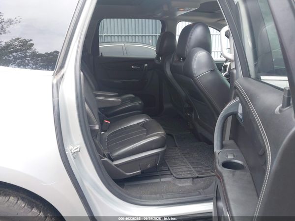 2015 CHEVROLET TRAVERSE LTZ — I8