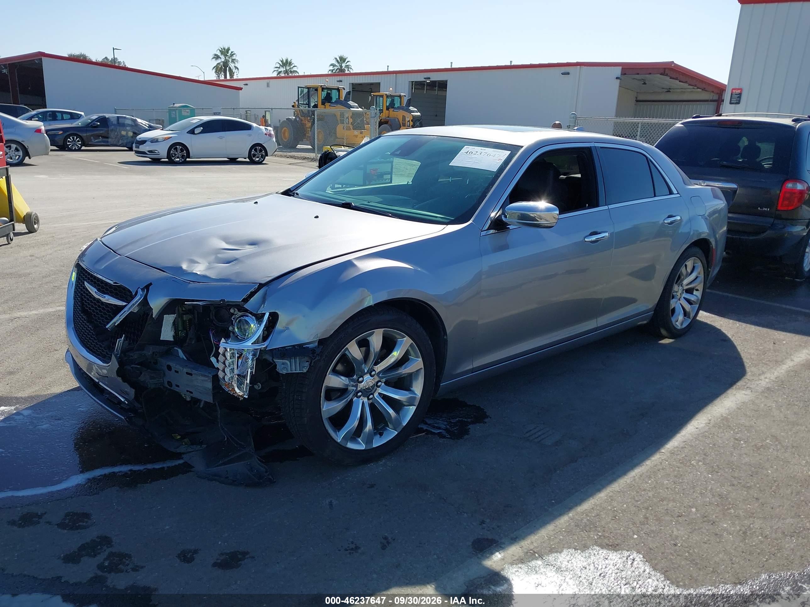 2018 CHRYSLER 300 LIMITED — I2