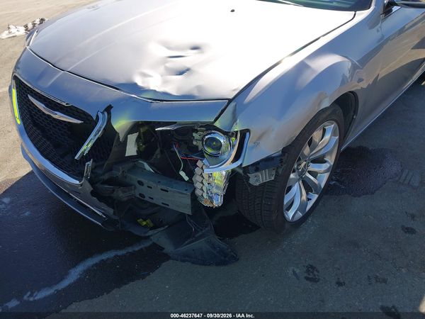 2018 CHRYSLER 300 LIMITED — I6