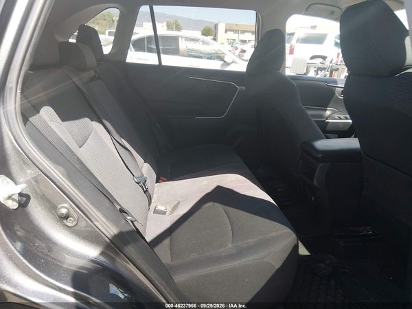 2019 TOYOTA RAV4 LE — I8