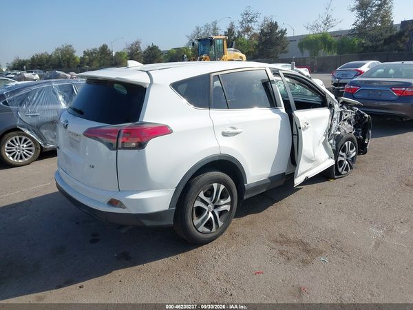 2018 TOYOTA RAV4 LE — I4