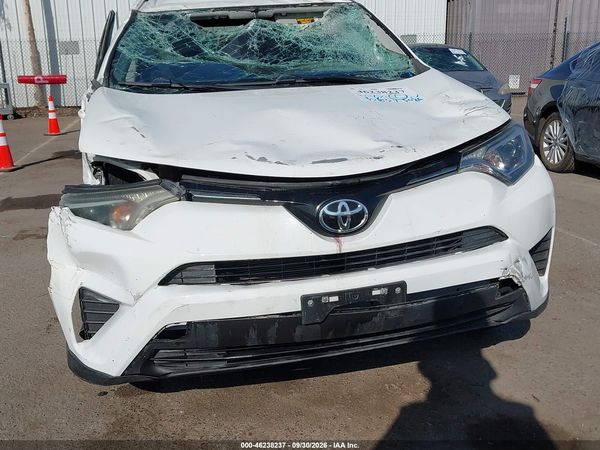 2018 TOYOTA RAV4 LE — I87