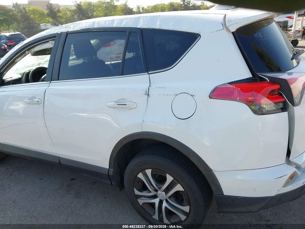 2018 TOYOTA RAV4 LE — I89