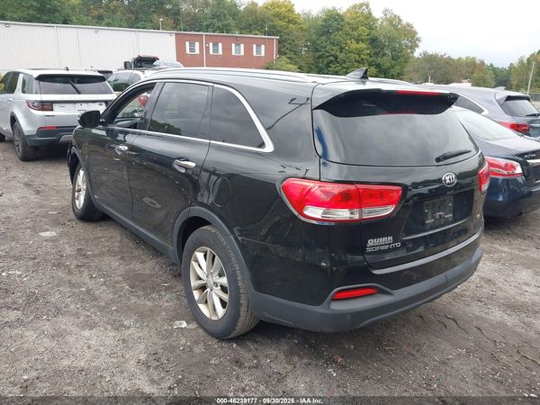 2016 KIA SORENTO 2.4L LX — I3