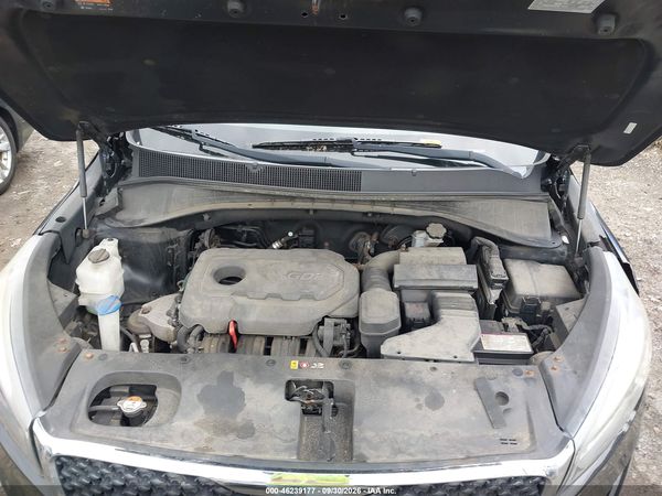 2016 KIA SORENTO 2.4L LX — I10