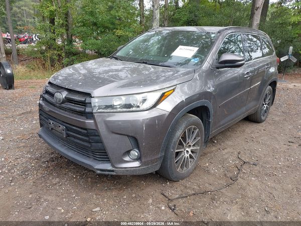 2017 TOYOTA HIGHLANDER — I2