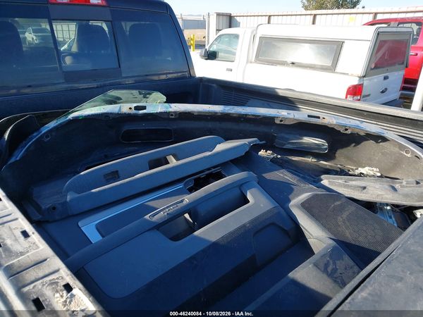 2017 RAM 1500 SLT  4X4 6'4 BOX — I13