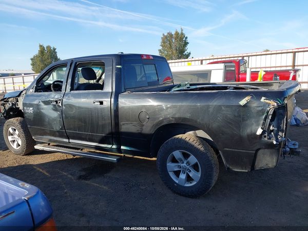 2017 RAM 1500 SLT  4X4 6'4 BOX — I117