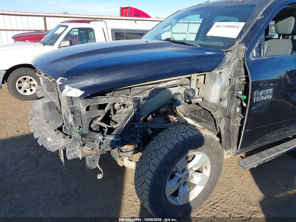 2017 RAM 1500 SLT  4X4 6'4 BOX — I155